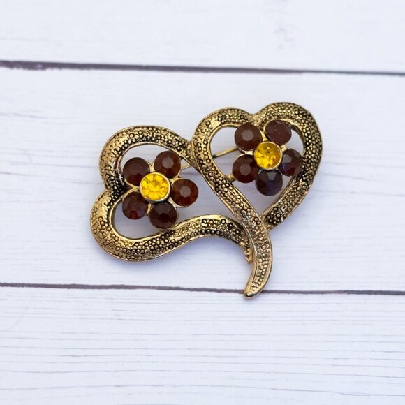 Vintage Double Heart Brown Rhinestones Gold Tone Brooch - S33 - Picture 1 of 2